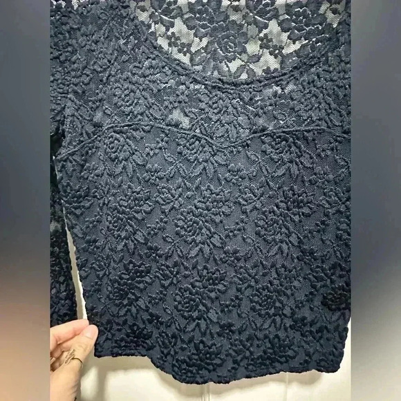 Abercrombie and Fitch Navy Lace Cropped Sweetheart Long-sleeve Blouse Size S - Picture 4 of 5
